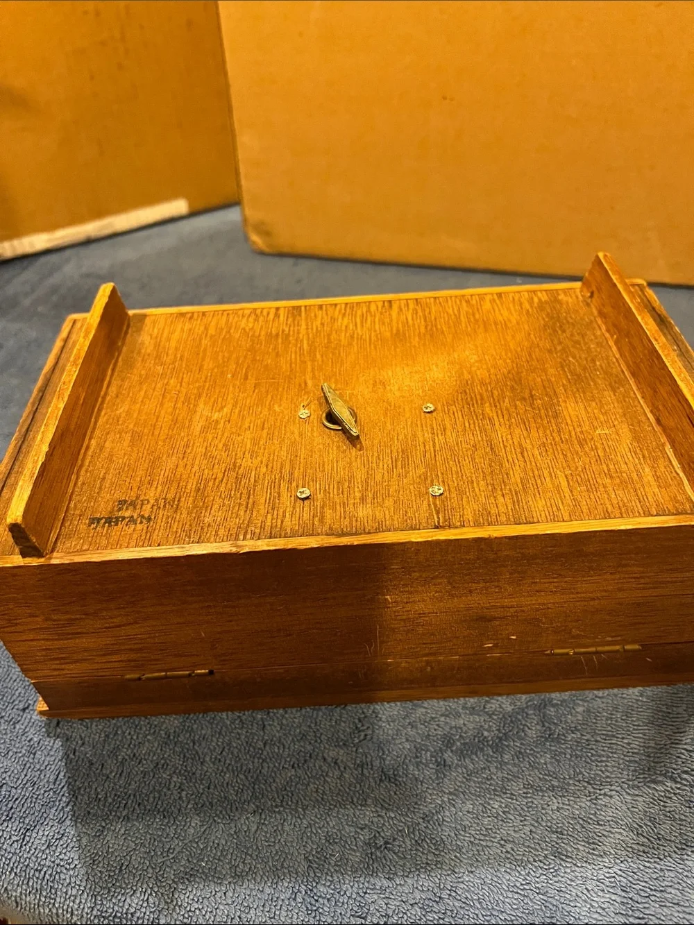Wood Grain Jewelry Box & Music Box